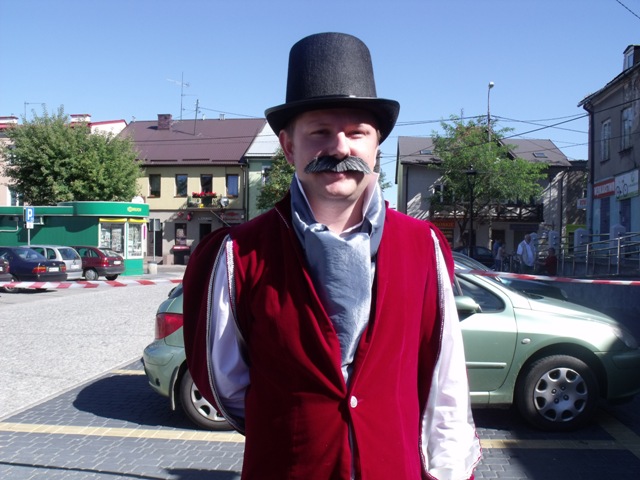 ?Jeśli nie chcesz mojej zguby, krokodyla daj mi luby?