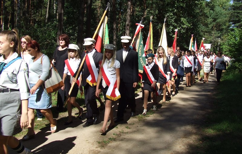 Wołają krzyże i kamienie