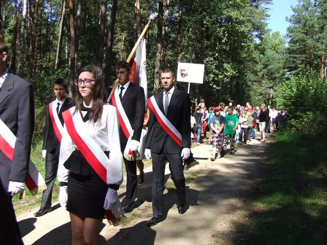 Wołają krzyże i kamienie