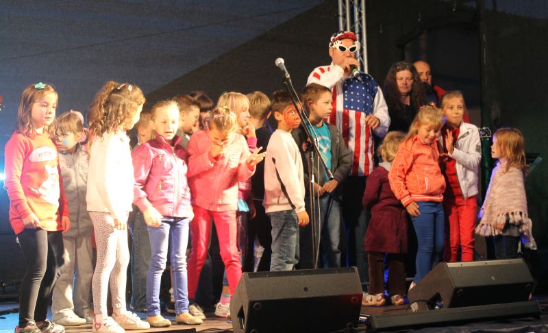 Potrójne święto w Strzale ? z Izabelą Trojanowską