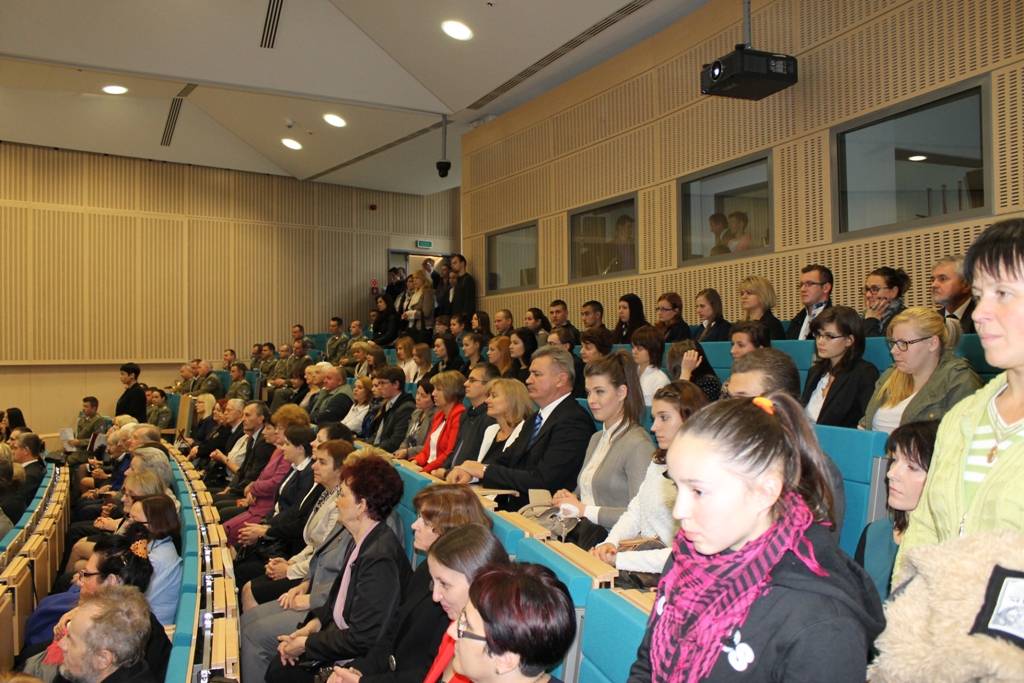 Studenci już na zajęciach! Rozpoczęcie nowego roku akademickiego 2013/2014 na UPH (fotogaleria)