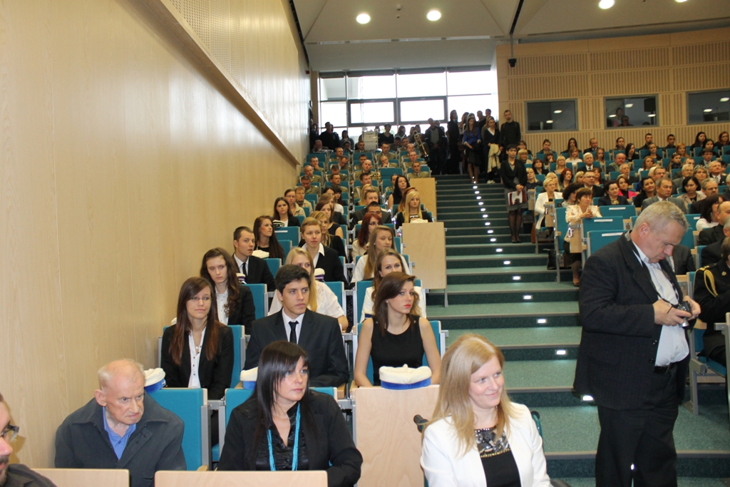 Studenci już na zajęciach! Rozpoczęcie nowego roku akademickiego 2013/2014 na UPH (fotogaleria)