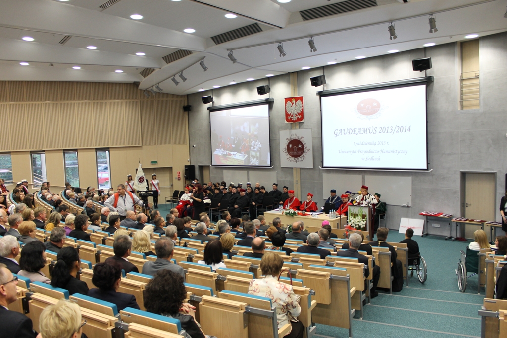 Studenci już na zajęciach! Rozpoczęcie nowego roku akademickiego 2013/2014 na UPH (fotogaleria)