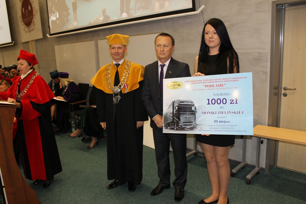 Studenci już na zajęciach! Rozpoczęcie nowego roku akademickiego 2013/2014 na UPH (fotogaleria)
