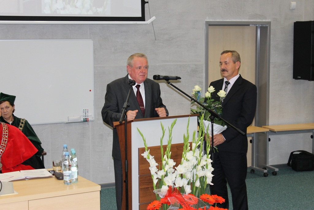 Studenci już na zajęciach! Rozpoczęcie nowego roku akademickiego 2013/2014 na UPH (fotogaleria)