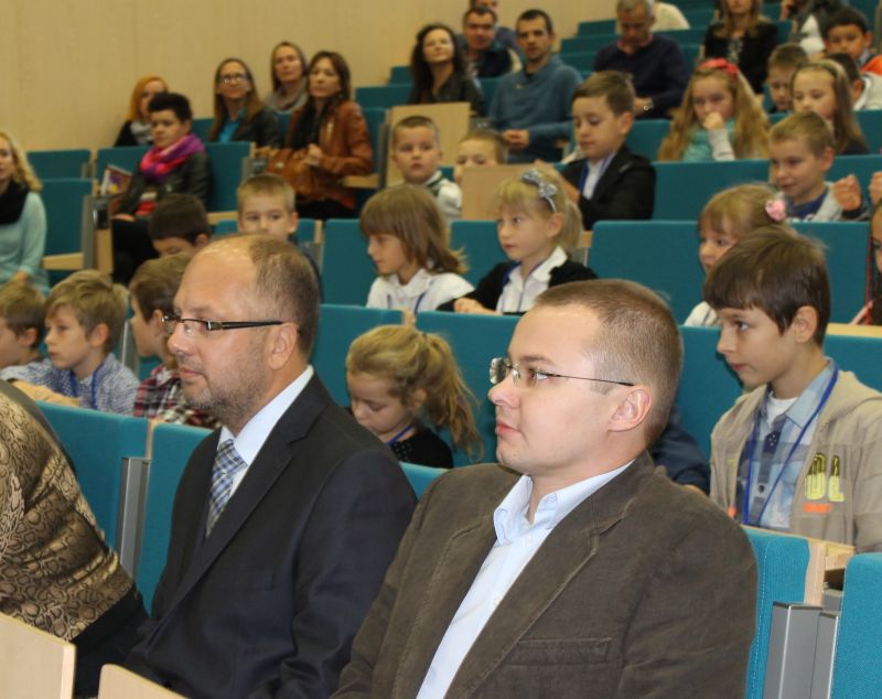 Najstarsi studenci mają... 10 lat.