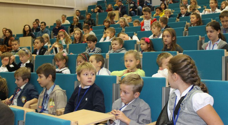 Najstarsi studenci mają... 10 lat.