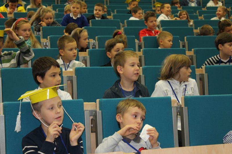 Najstarsi studenci mają... 10 lat.
