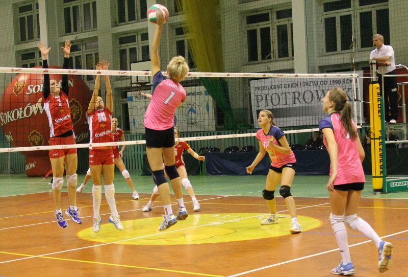 Nike Węgrów: piąte zwycięstwo bez straty seta!