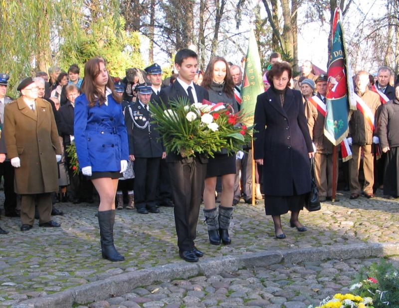 Uroczystości pod pomnikiem i bieg z rekordową frekwencją
