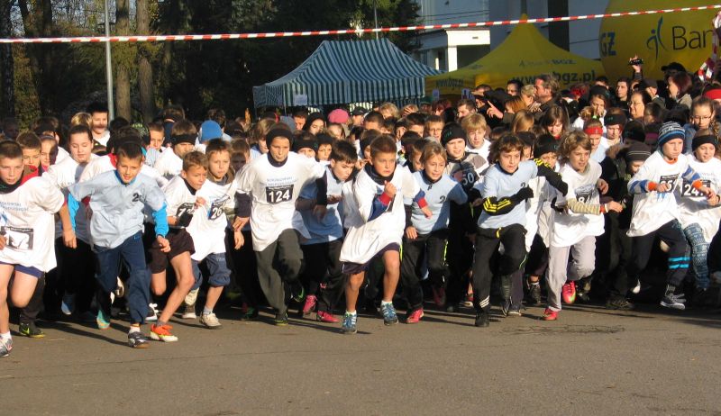 Uroczystości pod pomnikiem i bieg z rekordową frekwencją