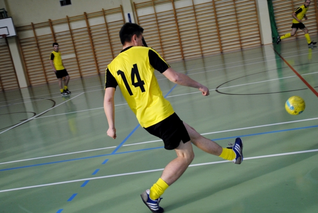 Halowy turniej piłki nożnej o Puchar Przewodniczącego Rady Rodziców ILO w Łosicach ( relacja, wyniki, tabele, zdjęcia)