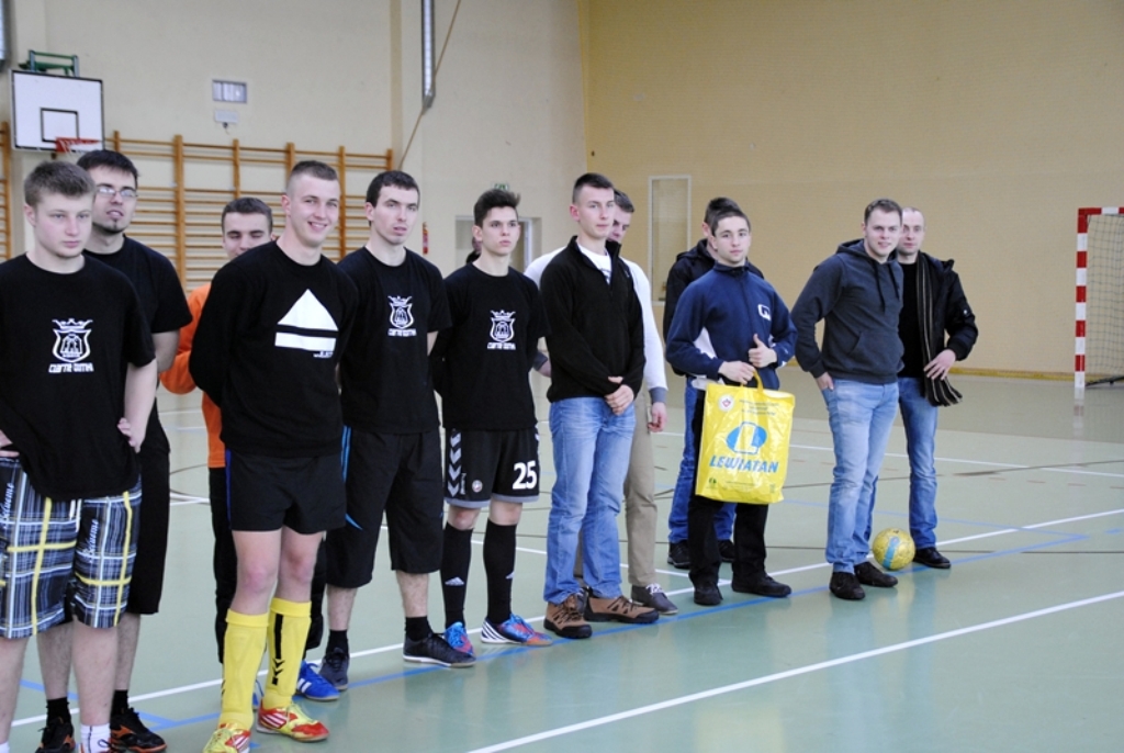 Halowy turniej piłki nożnej o Puchar Przewodniczącego Rady Rodziców ILO w Łosicach ( relacja, wyniki, tabele, zdjęcia)