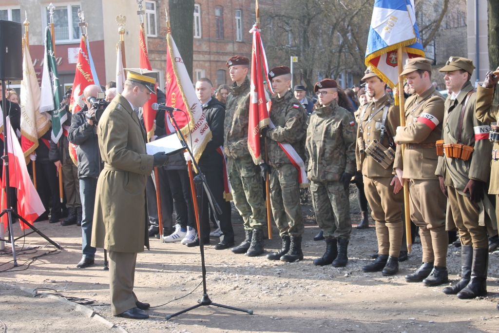 Oddali cześć bohaterom (fotorelacja)