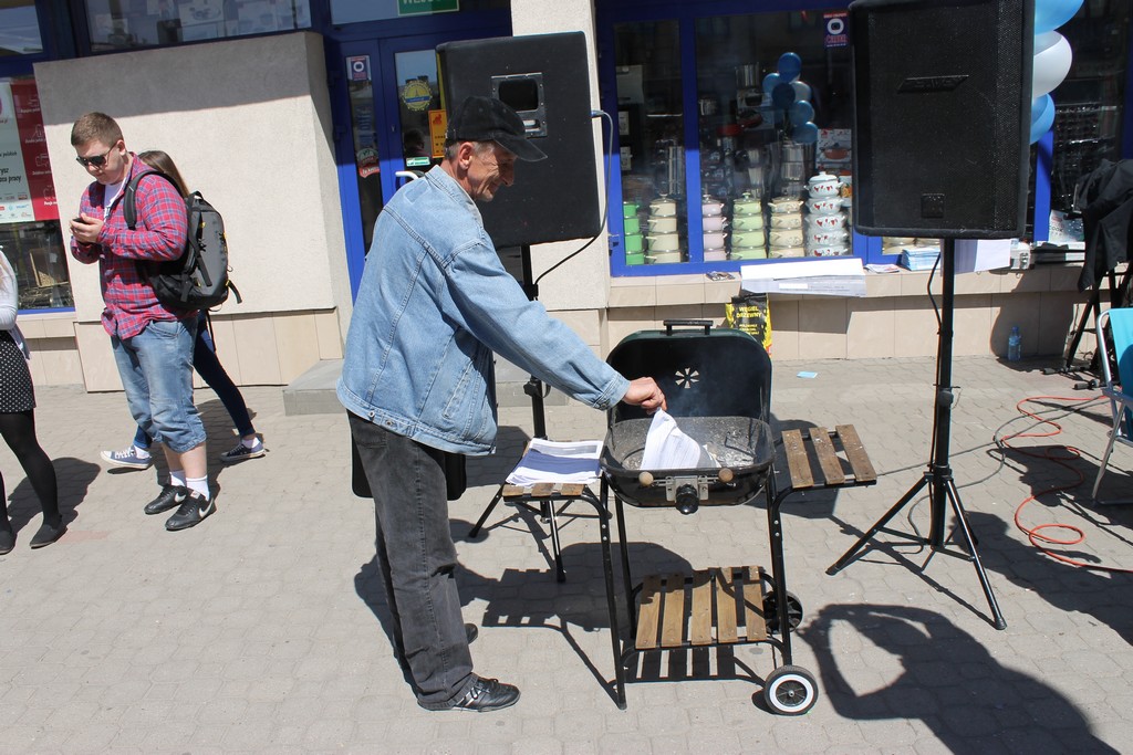 PITy poszły z dymem. Kolejna akcja KNP (fotorelacja)