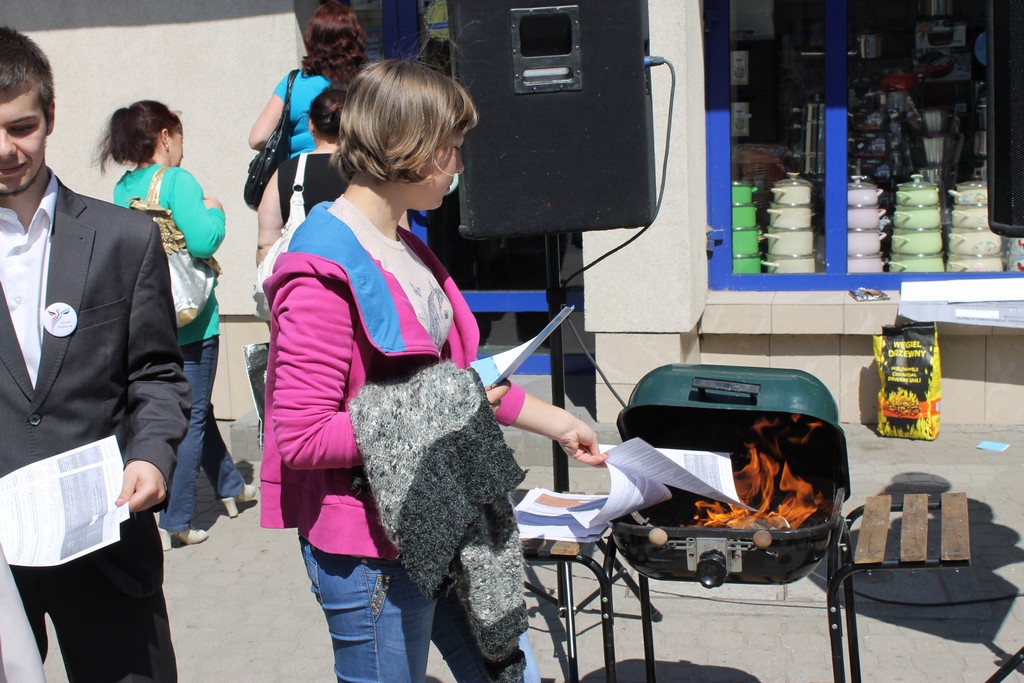 PITy poszły z dymem. Kolejna akcja KNP (fotorelacja)
