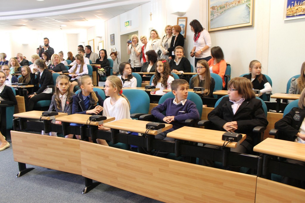 Prezydent wręczył stypendia uczniom (fotorelacja)