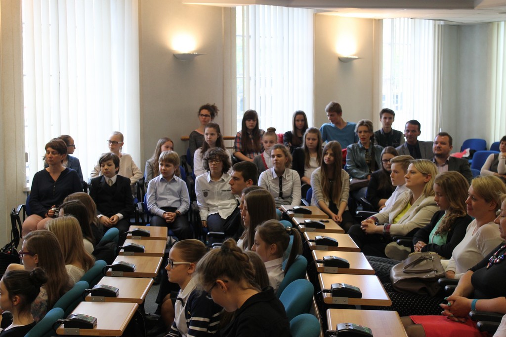 Prezydent wręczył stypendia uczniom (fotorelacja)