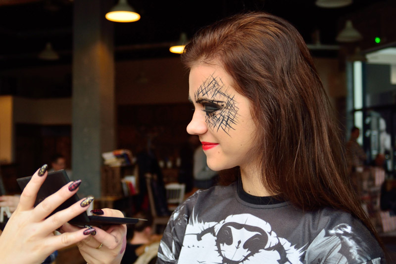 Przepraszam, w którą stronę na cmentarz? (fotorelacja)