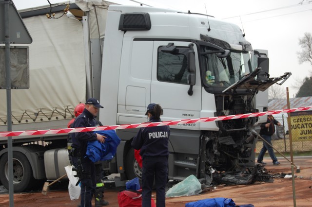 4 osoby zginęły na miejscu