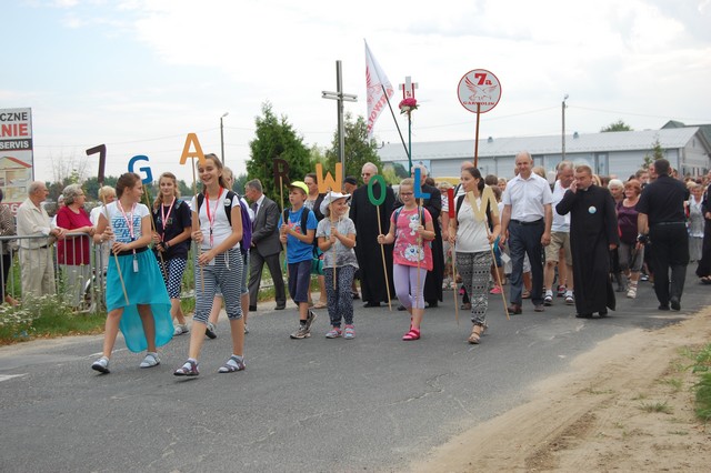 Ruszyli pielgrzymim szlakiem (fotorelacja)
