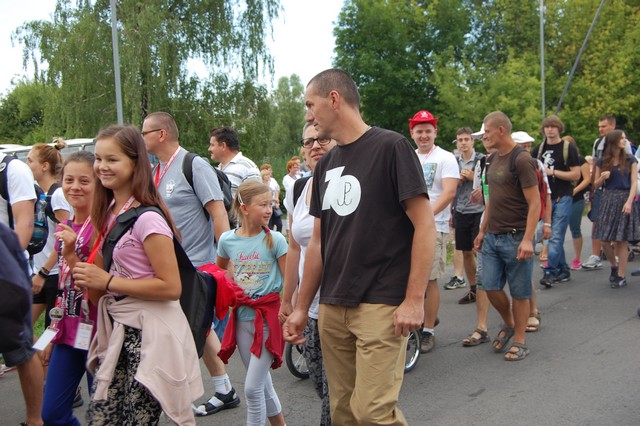Ruszyli pielgrzymim szlakiem (fotorelacja)