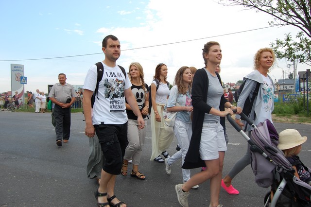 Ruszyli pielgrzymim szlakiem (fotorelacja)