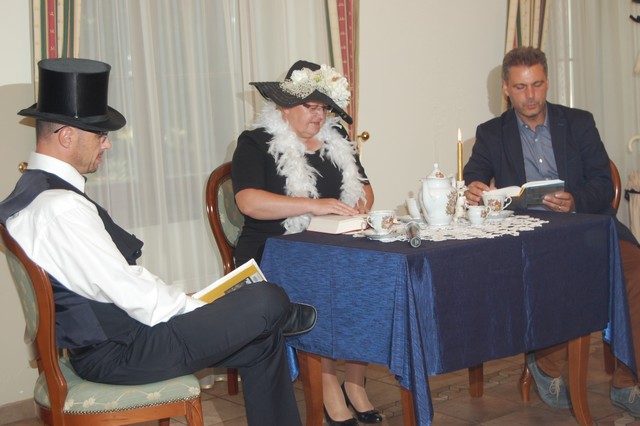 Czytali ?Lalkę? w dworku