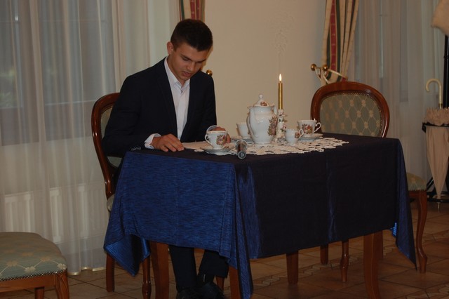 Czytali ?Lalkę? w dworku