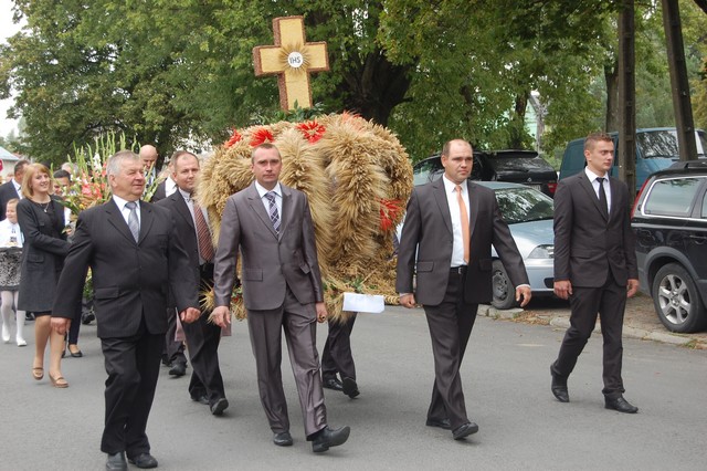 Miastkowskie dożynki z jajem