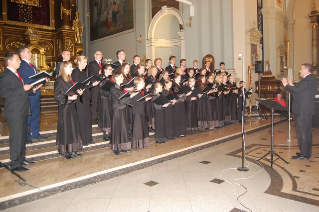 Śpiewali jednym głosem