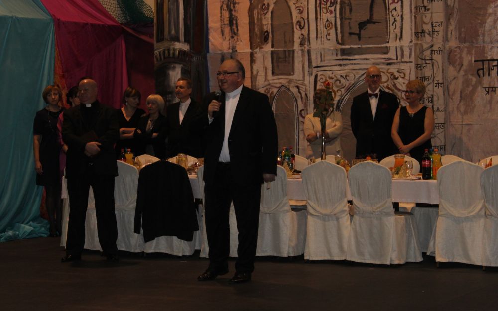 Studniówka w indyjskich klimatach