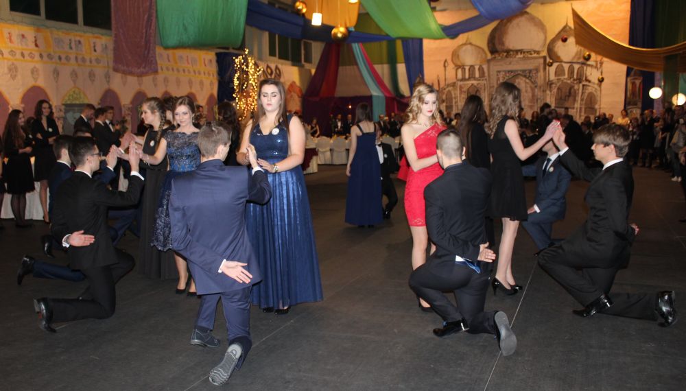 Studniówka w indyjskich klimatach