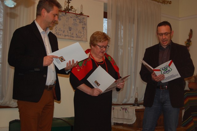 Czytali ?Chłopów? w dworku (galeria zdjęć)