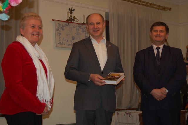 Czytali ?Chłopów? w dworku (galeria zdjęć)