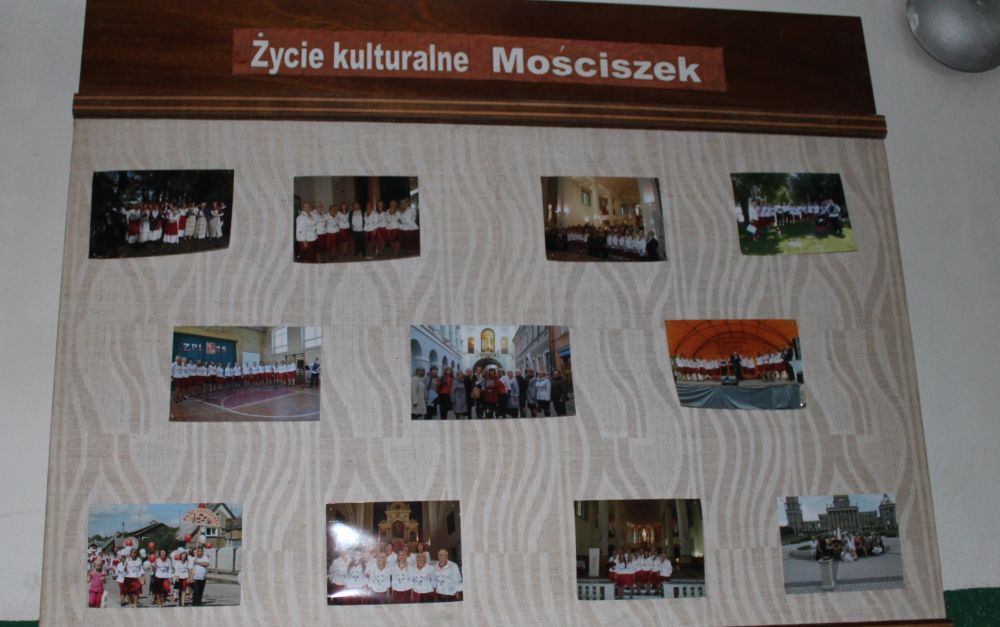 Z książkami w Mościszkach