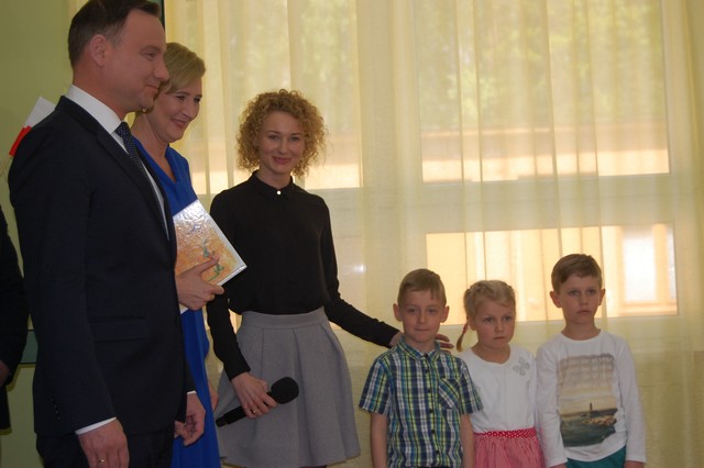Para prezydencka czytała dzieciom (fotorelacja)