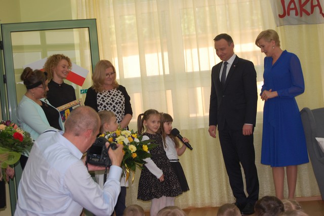 Para prezydencka czytała dzieciom (fotorelacja)