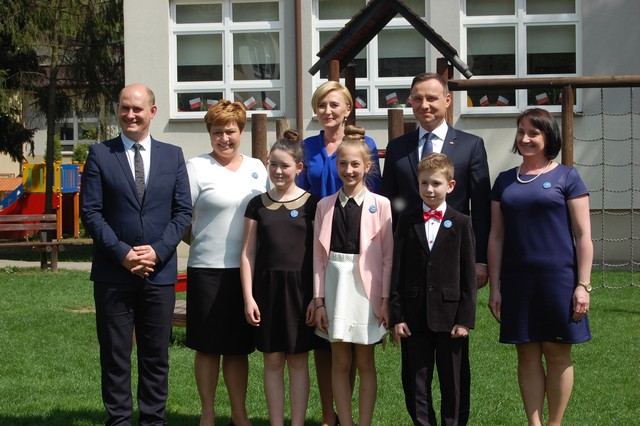 Para prezydencka czytała dzieciom (fotorelacja)