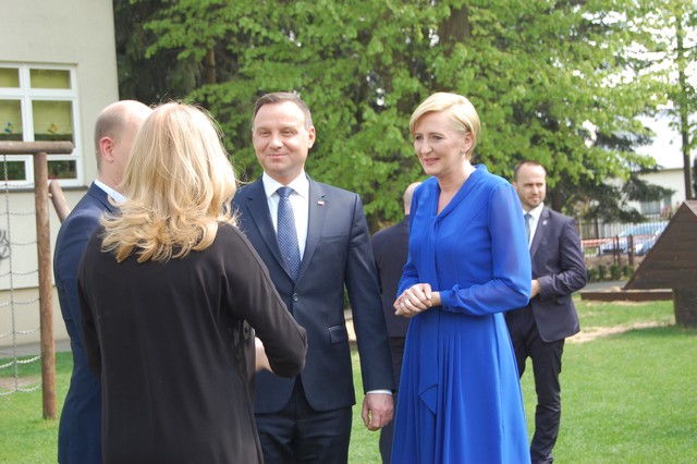 Para prezydencka czytała dzieciom (fotorelacja)