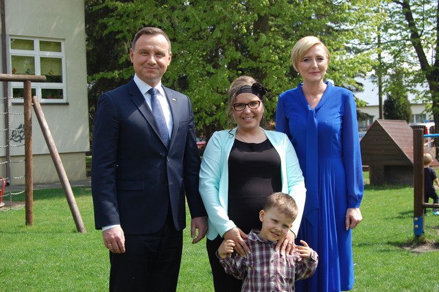 Para prezydencka czytała dzieciom (fotorelacja)