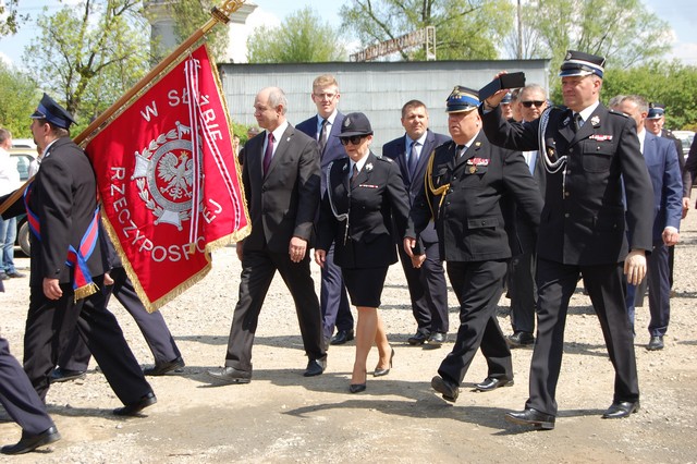 Nowa remiza w prezencie (galeria zdjęć)