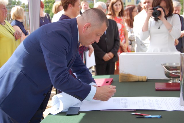 Akt erekcyjny w murach starostwa (fotorelacja)