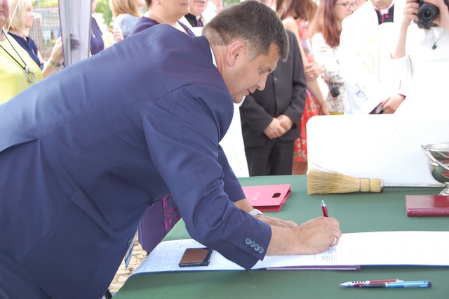 Akt erekcyjny w murach starostwa (fotorelacja)