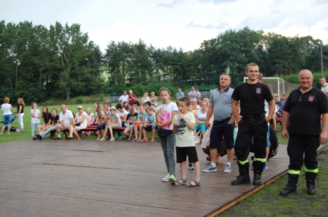 Licytowali dla Kasi Książek