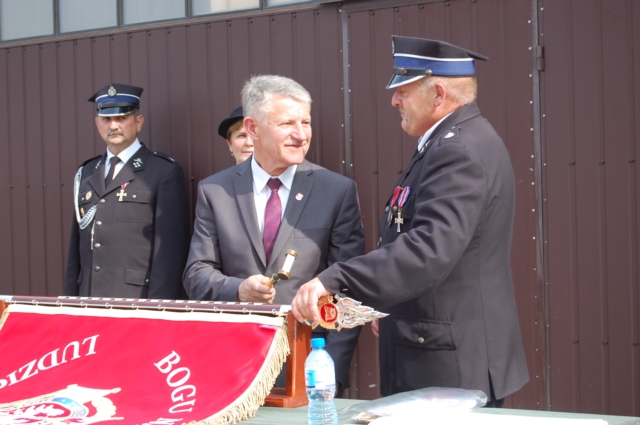 Sztandar i medale na 70-lecie (galeria zdjęć)