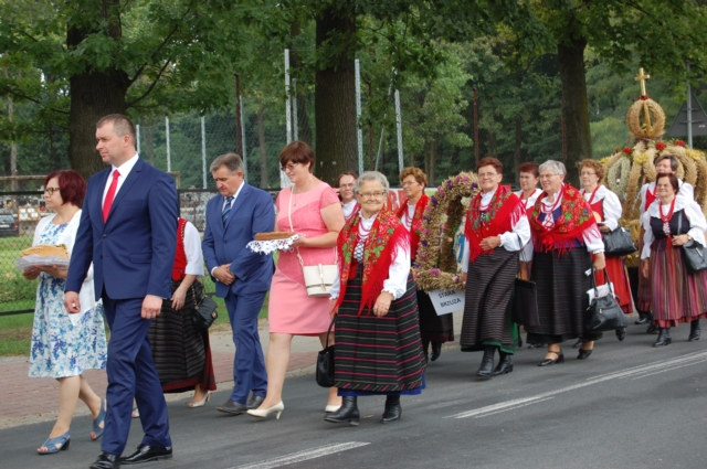 Dożynki z medalem dla wójta (galeria zdjęć)