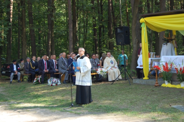 Jak co roku, w lesie unińskim... (galeria zdjęć)