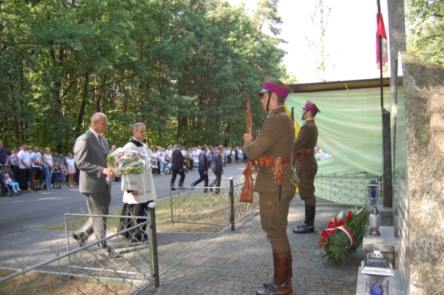 Jak co roku, w lesie unińskim... (galeria zdjęć)