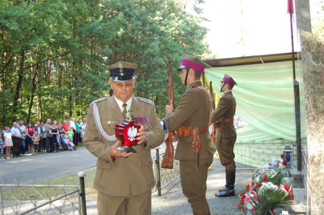 Jak co roku, w lesie unińskim... (galeria zdjęć)